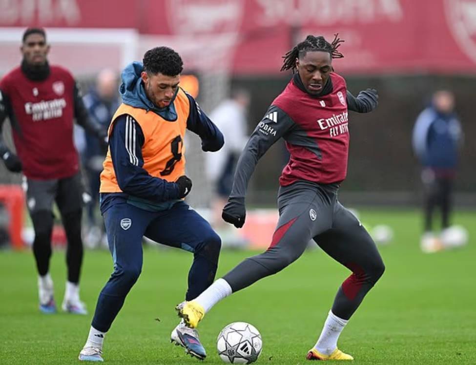 英雄联盟-邮报：张伯伦在考教练证，阿尔特塔有意让他退役后加入教练组